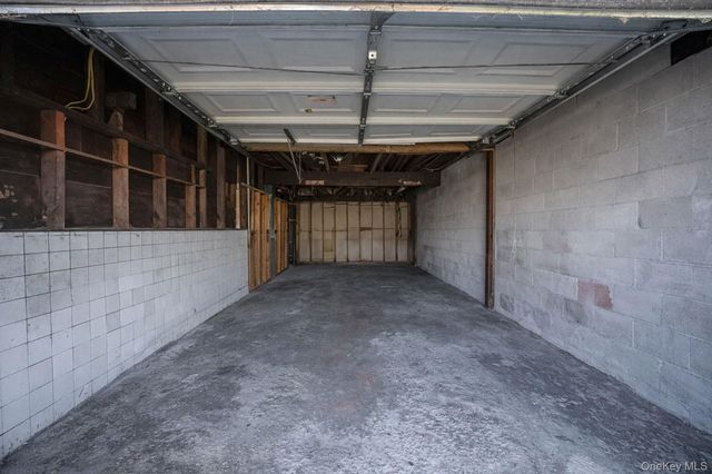 45 Cobalt Lane, Westbury, NY 11590