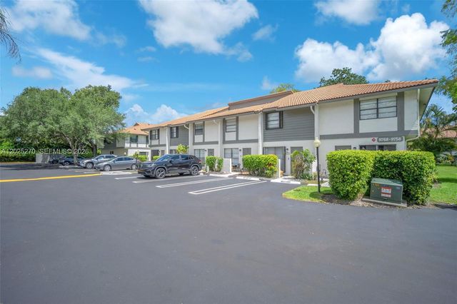 9764 NW 14th St 23, Coral Springs, FL 33071
