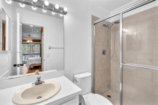 9764 NW 14th St 23, Coral Springs, FL 33071