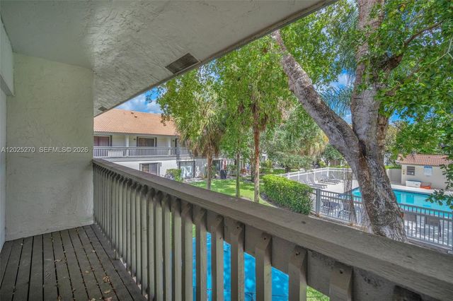 9764 NW 14th St 23, Coral Springs, FL 33071