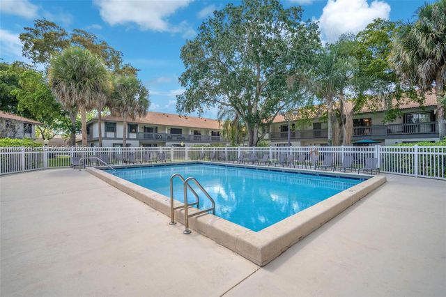 9764 NW 14th St 23, Coral Springs, FL 33071