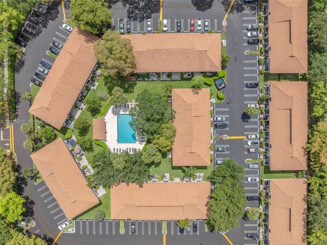 9764 NW 14th St 23, Coral Springs, FL 33071