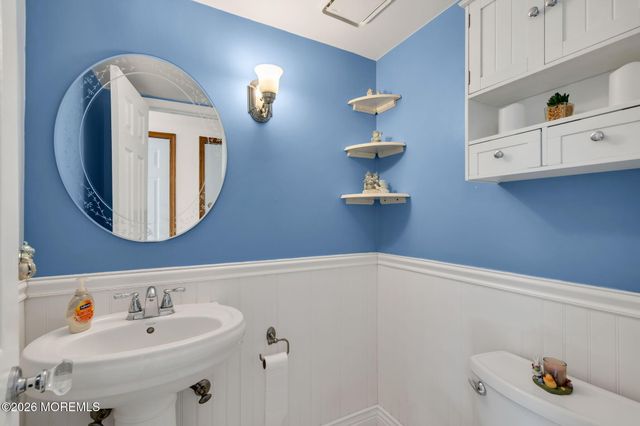 73 Heritage Drive, Howell, NJ 07731