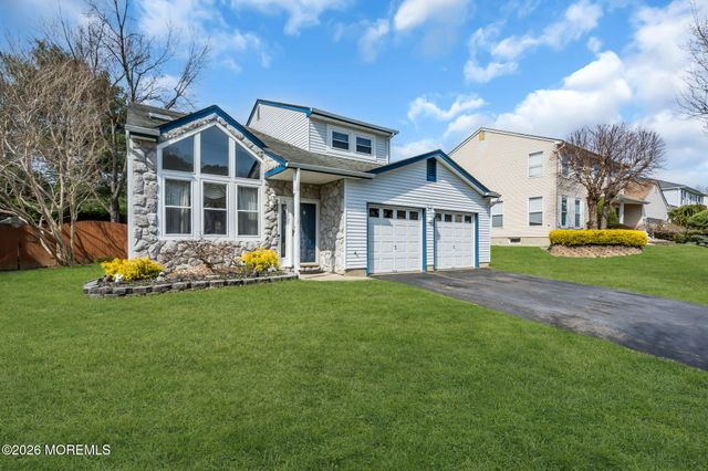 73 Heritage Drive, Howell, NJ 07731