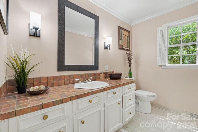 5812 Camelot Drive, Charlotte, NC 28270
