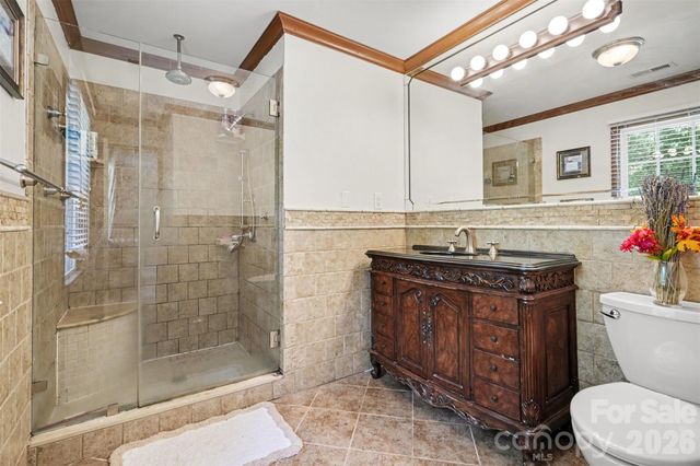 5812 Camelot Drive, Charlotte, NC 28270