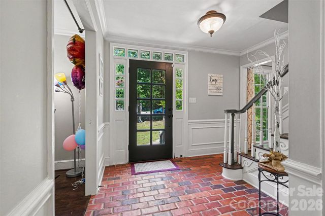 5812 Camelot Drive, Charlotte, NC 28270