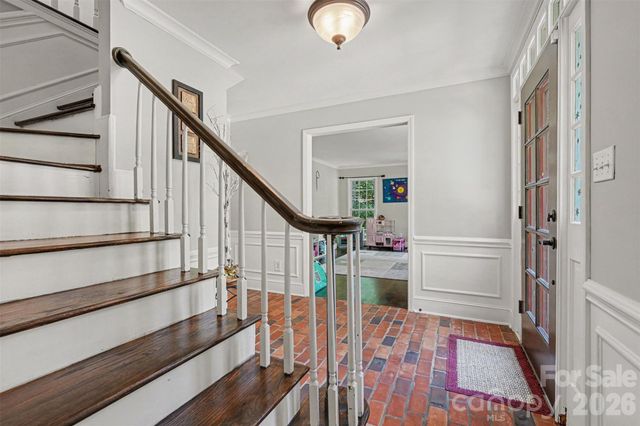 5812 Camelot Drive, Charlotte, NC 28270