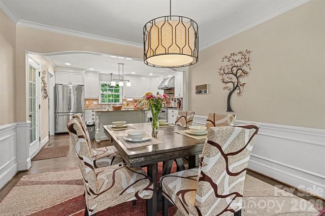 5812 Camelot Drive, Charlotte, NC 28270