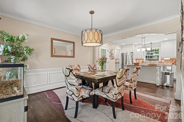 5812 Camelot Drive, Charlotte, NC 28270