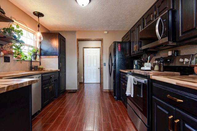 306 S Dexter Avenue, Springfield, MO 65802