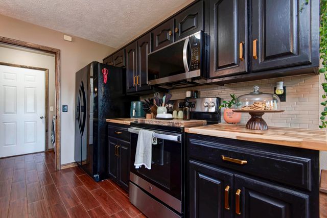 306 S Dexter Avenue, Springfield, MO 65802