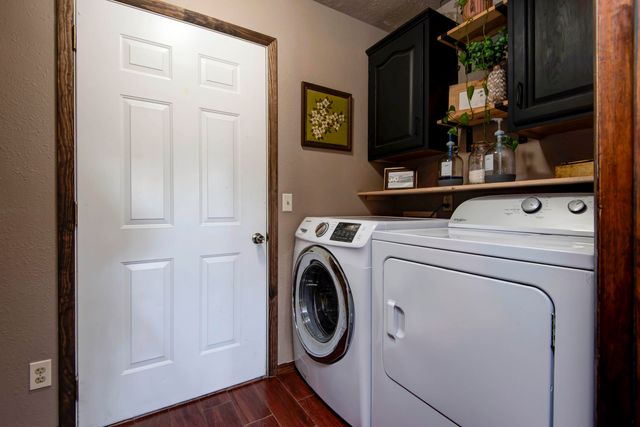 306 S Dexter Avenue, Springfield, MO 65802