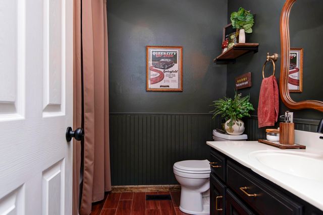 306 S Dexter Avenue, Springfield, MO 65802