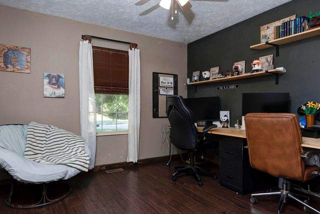 306 S Dexter Avenue, Springfield, MO 65802