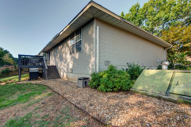 306 S Dexter Avenue, Springfield, MO 65802