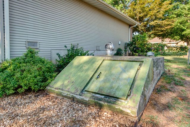 306 S Dexter Avenue, Springfield, MO 65802