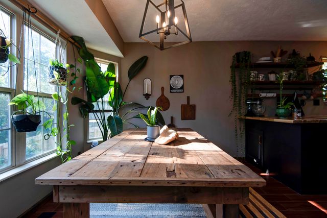 306 S Dexter Avenue, Springfield, MO 65802