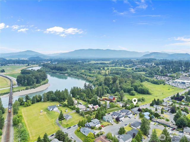 1523 Sunset Place, Mount Vernon, WA 98273