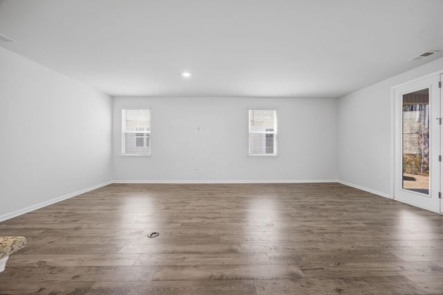 847 Flowering Branch Ave., Little River, SC 29566