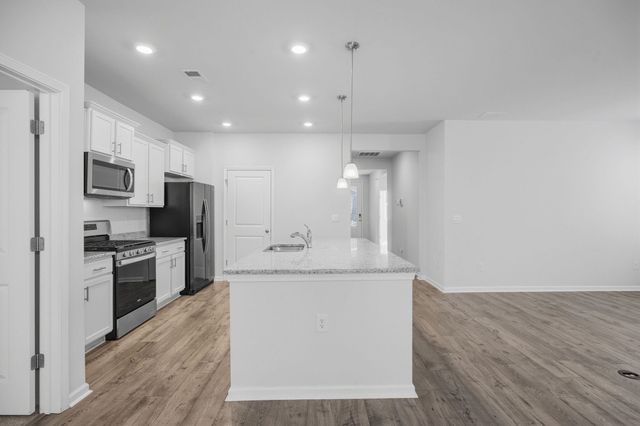 847 Flowering Branch Ave., Little River, SC 29566