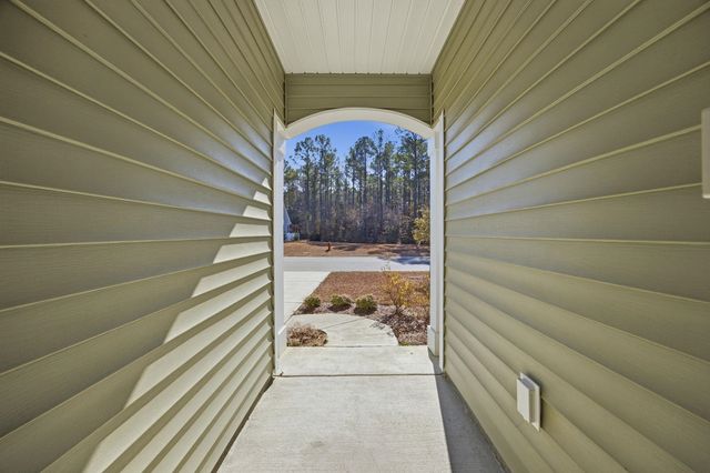 847 Flowering Branch Ave., Little River, SC 29566