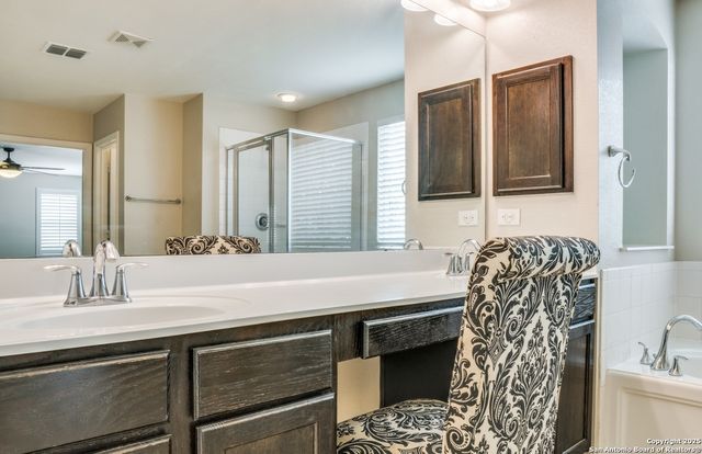 18334 MUIR GLEN DR, San Antonio, TX 78257