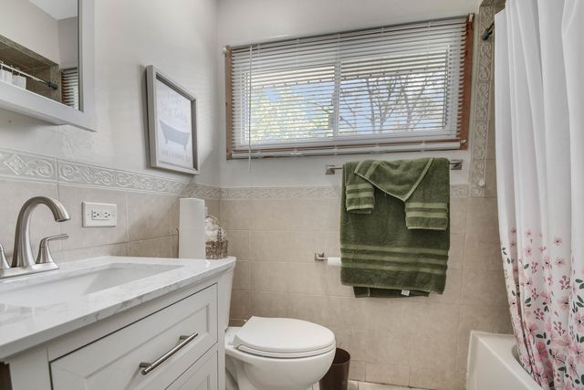 428 Navajo Street, Park Forest, IL 60466