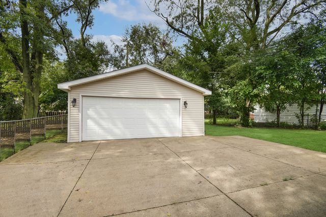 428 Navajo Street, Park Forest, IL 60466