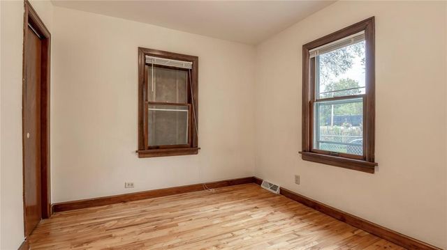 237 10th Avenue, Eau Claire, WI 54703