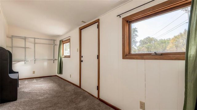 237 10th Avenue, Eau Claire, WI 54703
