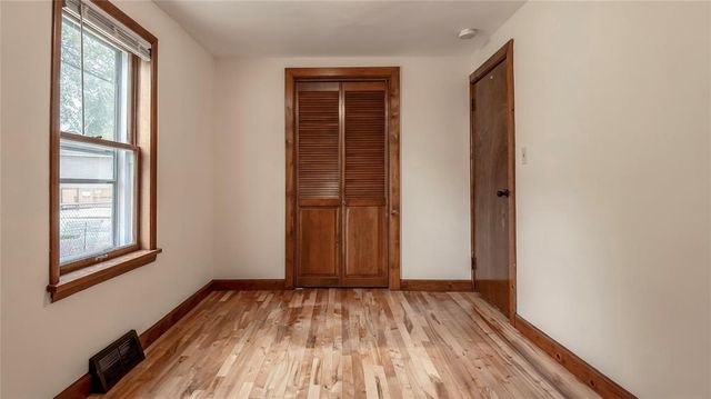 237 10th Avenue, Eau Claire, WI 54703