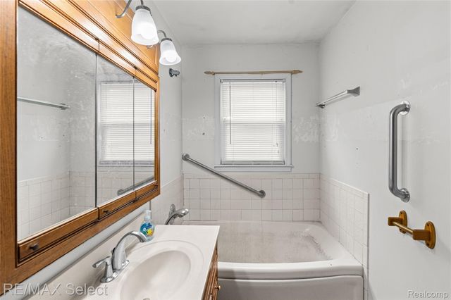 7173 Porter Road, Grand Blanc Charter Township, MI 48439