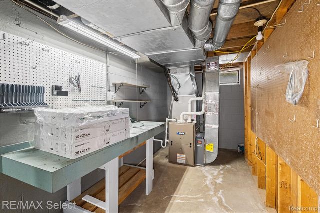 7173 Porter Road, Grand Blanc Charter Township, MI 48439