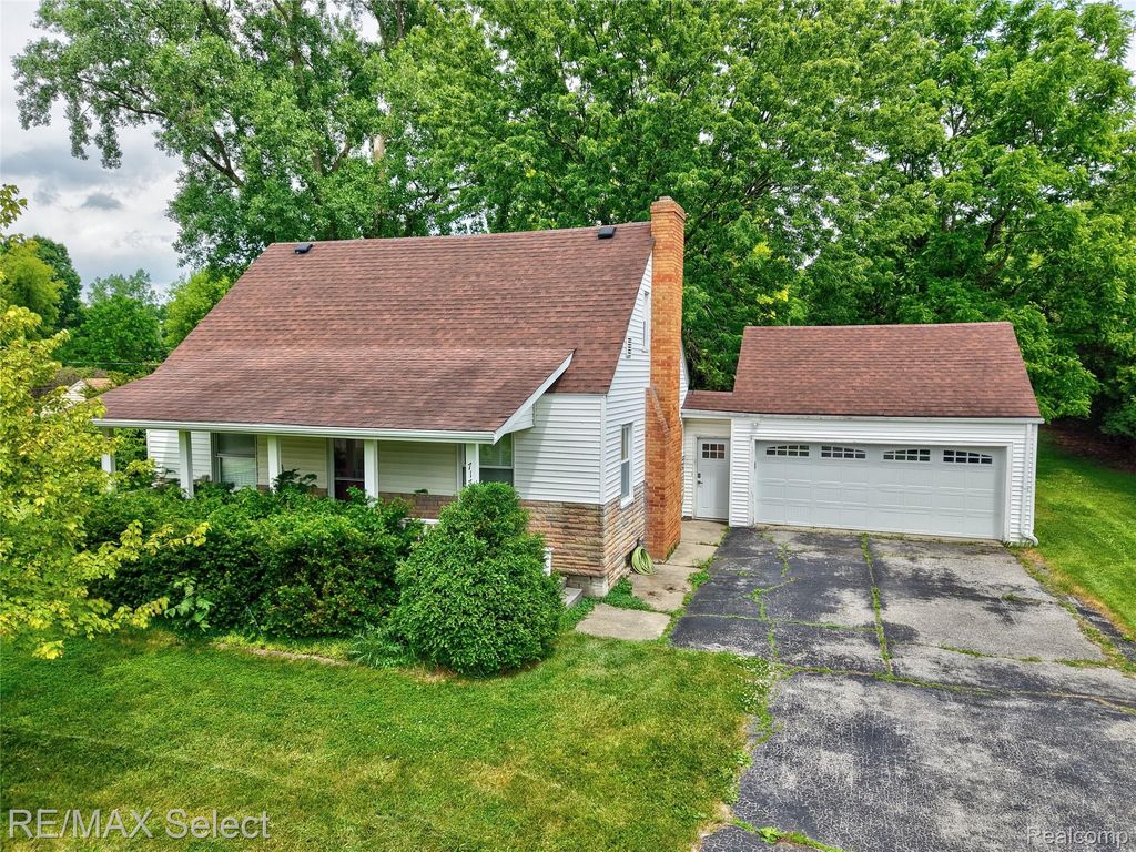 7173 Porter Road, Grand Blanc Charter Township, MI 48439