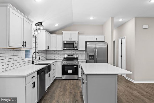 8611 ENGLEMAN LN, Spotsylvania, VA 22551