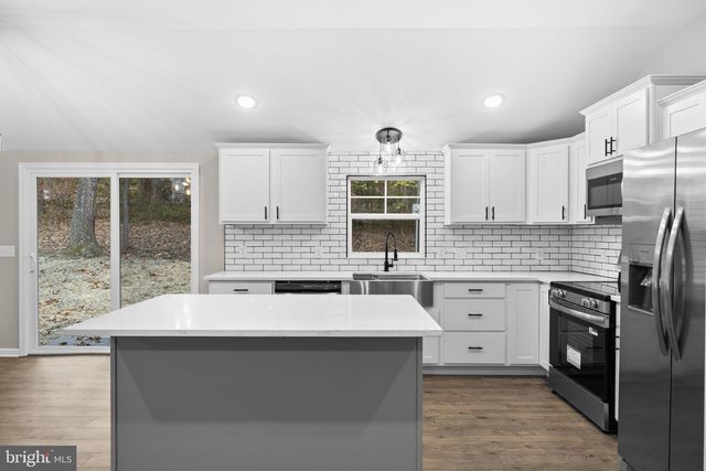 8611 ENGLEMAN LN, Spotsylvania, VA 22551