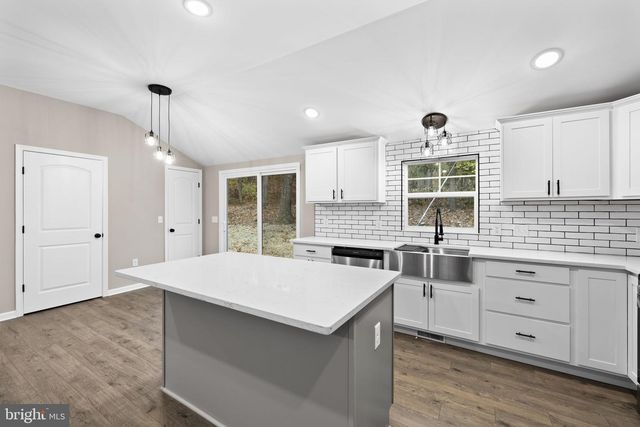 8611 ENGLEMAN LN, Spotsylvania, VA 22551