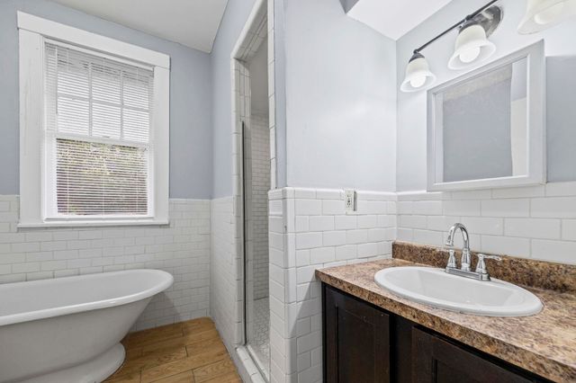 110 STONEWALL ST, Memphis, TN 38104