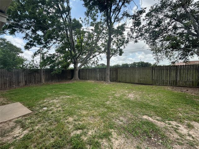 1803 Cardinal Drive, League City, TX 77573