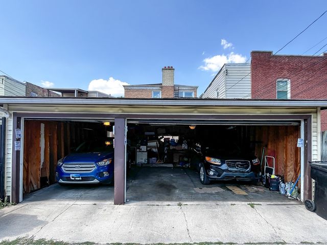 4305 W Schubert Avenue, Chicago, IL 60639
