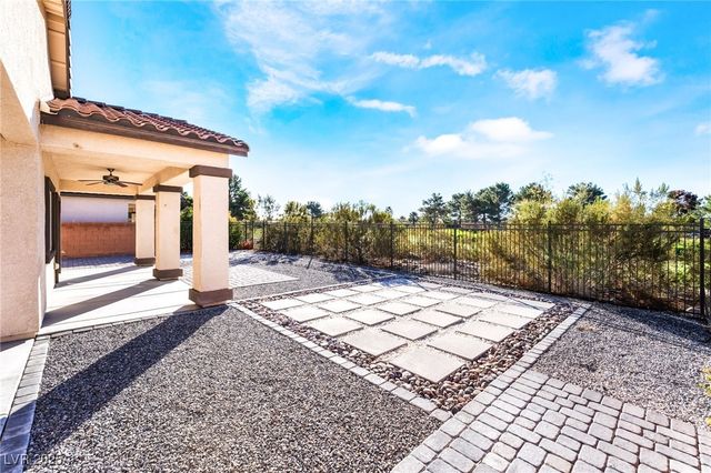 5341 East La Campana Drive, Pahrump, NV 89061