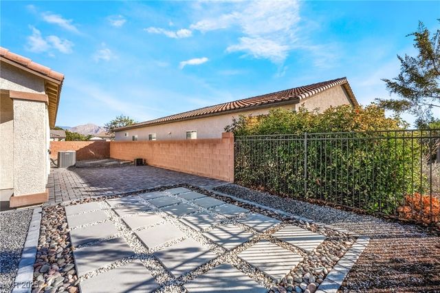 5341 East La Campana Drive, Pahrump, NV 89061