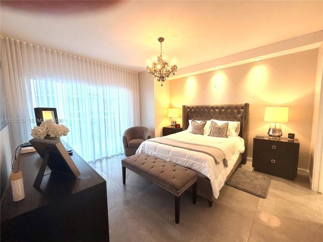 488 NE 18th St 3210, Miami, FL 33132