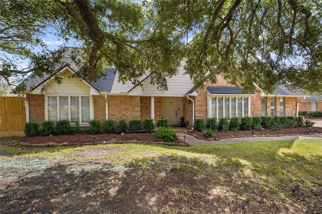4410 County Road 63, Rosharon, TX 77583