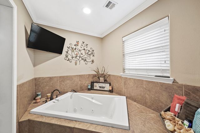 4410 County Road 63, Rosharon, TX 77583
