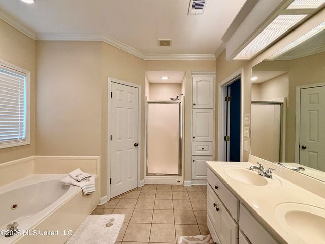 205 Stonebriar Lane, Brandon, MS 39042