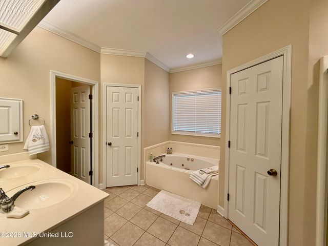 205 Stonebriar Lane, Brandon, MS 39042