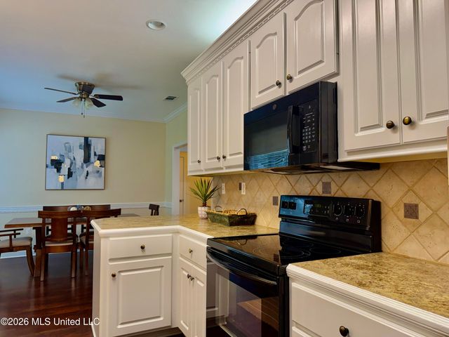 205 Stonebriar Lane, Brandon, MS 39042