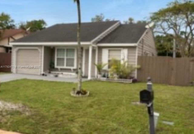 11233 W Model Cir W, Boca Raton, FL 33428